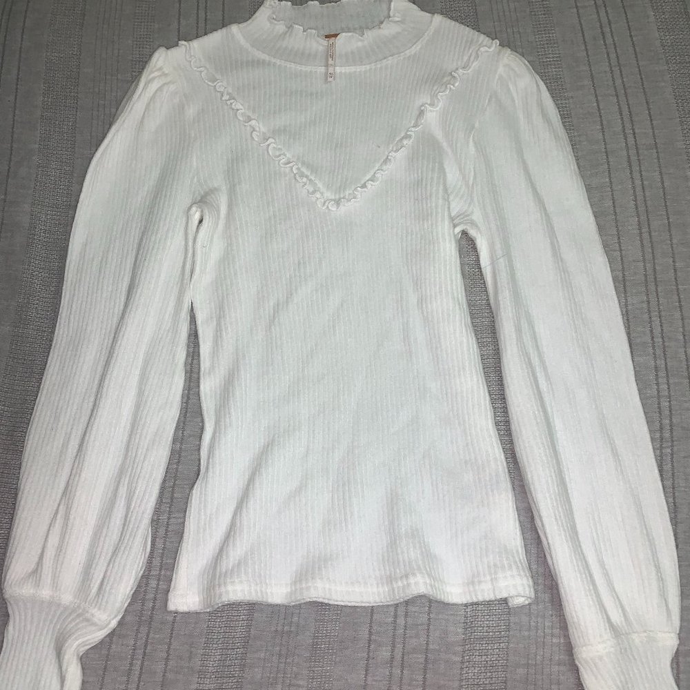 white long-sleeve half turtle neck shirt